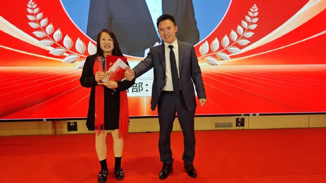 破繭?聚力?騰飛|天爾儀器2025年度營(yíng)銷大會(huì)圓滿完成