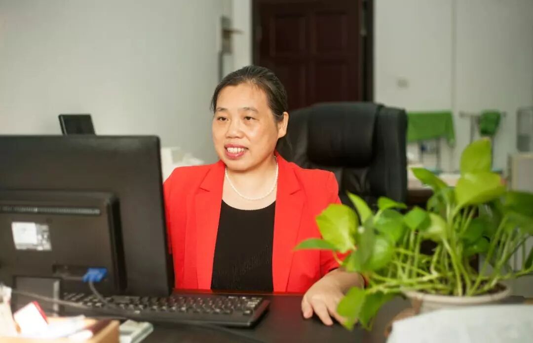 师德模范风采李顺才随风潜入夜润物细无声