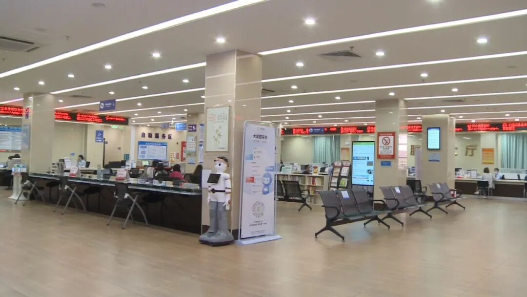 打造一站式服务大厅营造优质高效政府服务环境