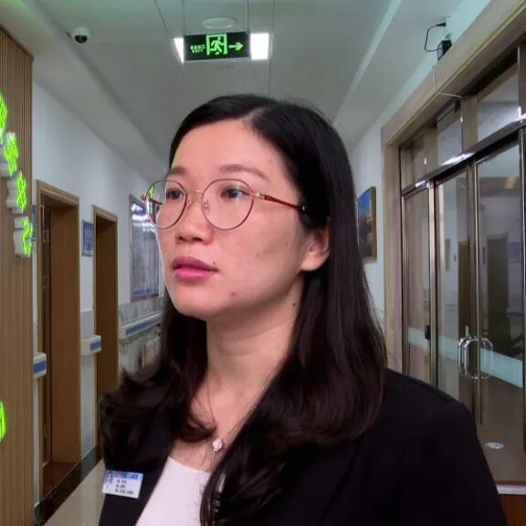 >江屯镇中心卫生院副院长,医养结合(综合养老)服务中心负责人邓水苗