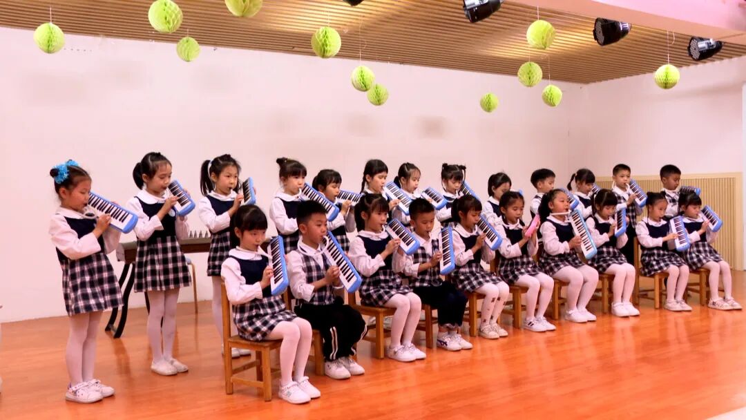 广宁县英艺工交幼儿园成立家长艺术团