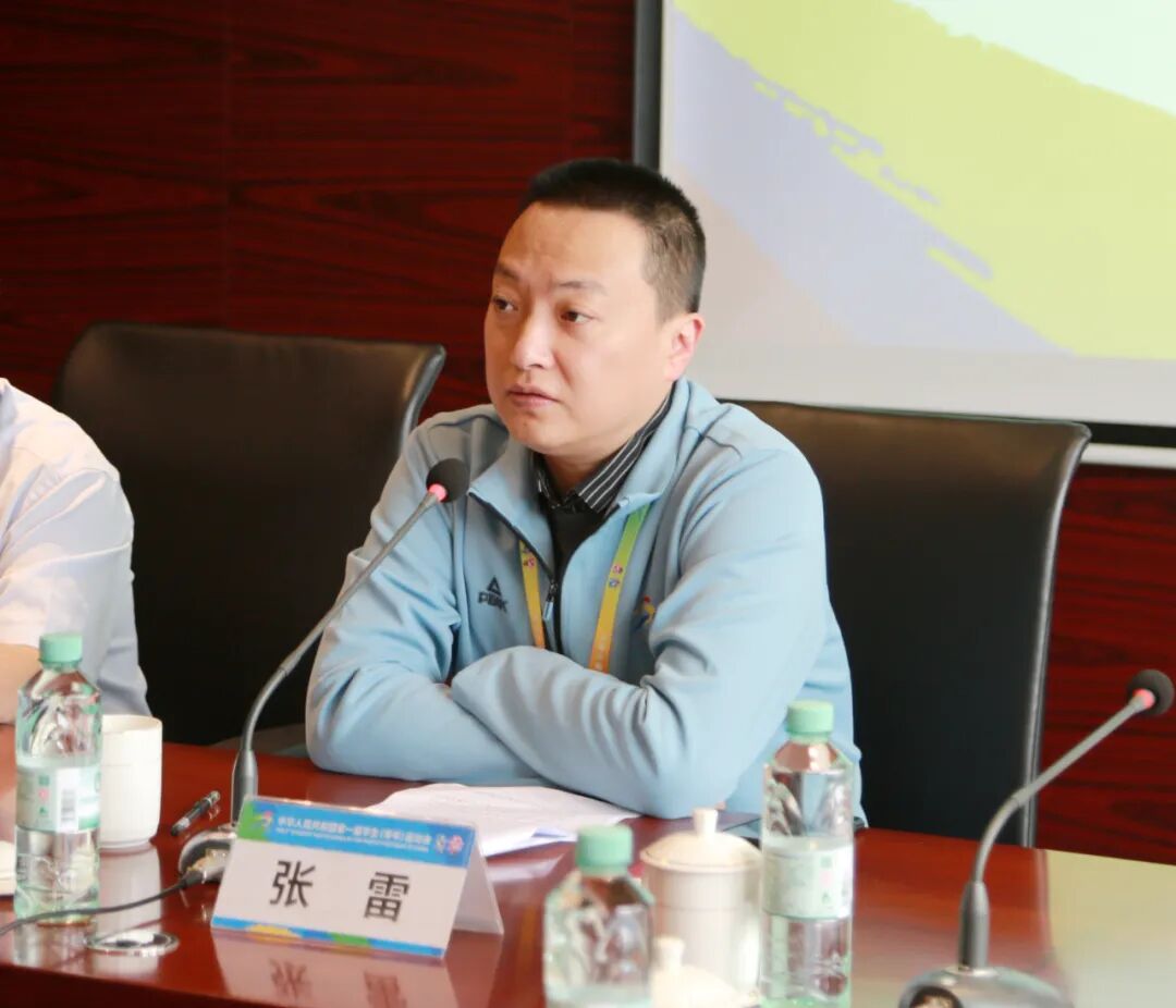 国家体育总局武术运动管理中心党委委员,武术搏击部主任张雷;广西体操