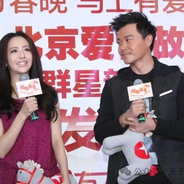 陈思诚段位有多高?离婚4年后,佟丽娅带儿子探班,离婚不离家