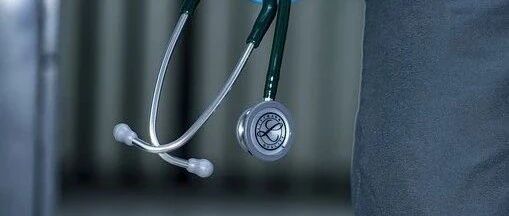 3个确诊病例，竟然让上海20多家医院停诊！张文宏深夜发声