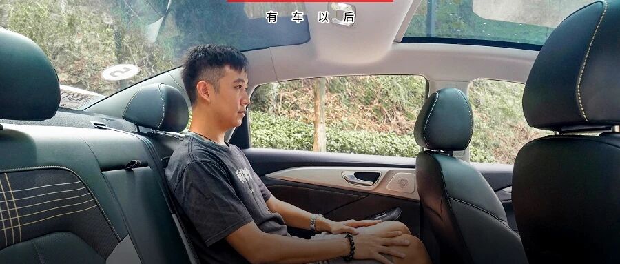 这台国产新车也太大胆了吧，后排头顶“一片玻璃”！高颜值配1.5T，8.3秒破百！