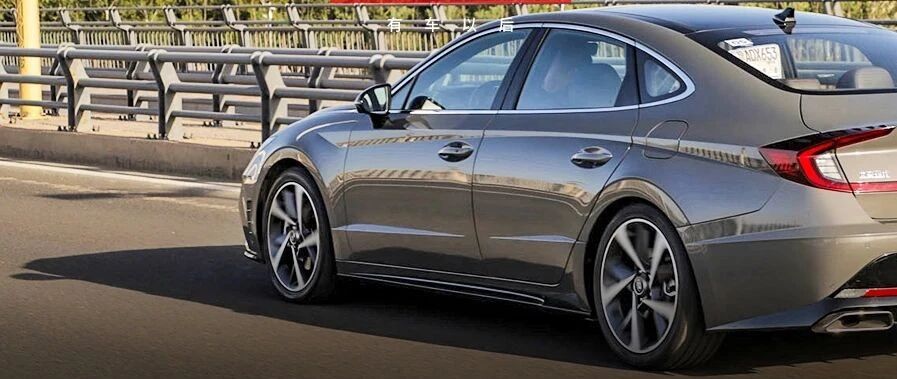 20万元买2.0T+8AT，顺滑好开动力猛，配置又超赞，还有能打的吗？