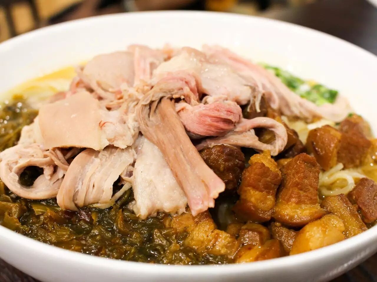 悉尼也有这么地道的云南菜?耙肉饵丝!大酥牛肉!汽锅鸡!