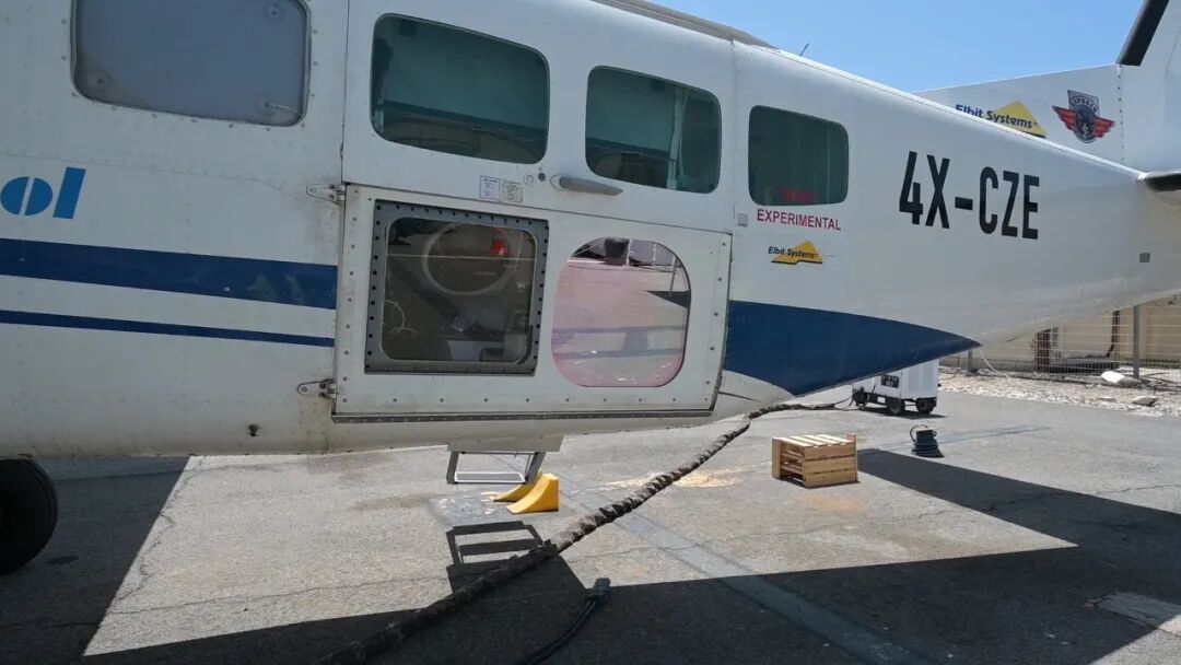 以色列測試激光武器 首次從空中擊落多款無人機的圖1
