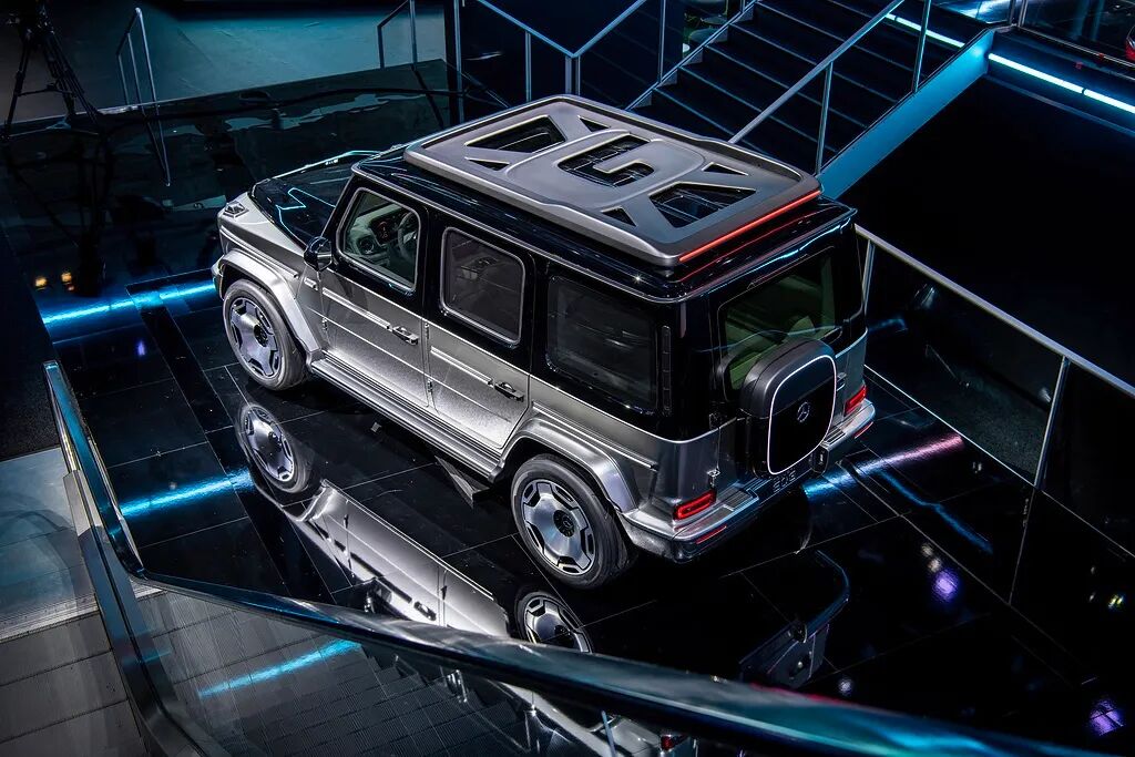 加价100万的奔驰大g 如今大变样 网友 这车是夜店专属款 Hi有料