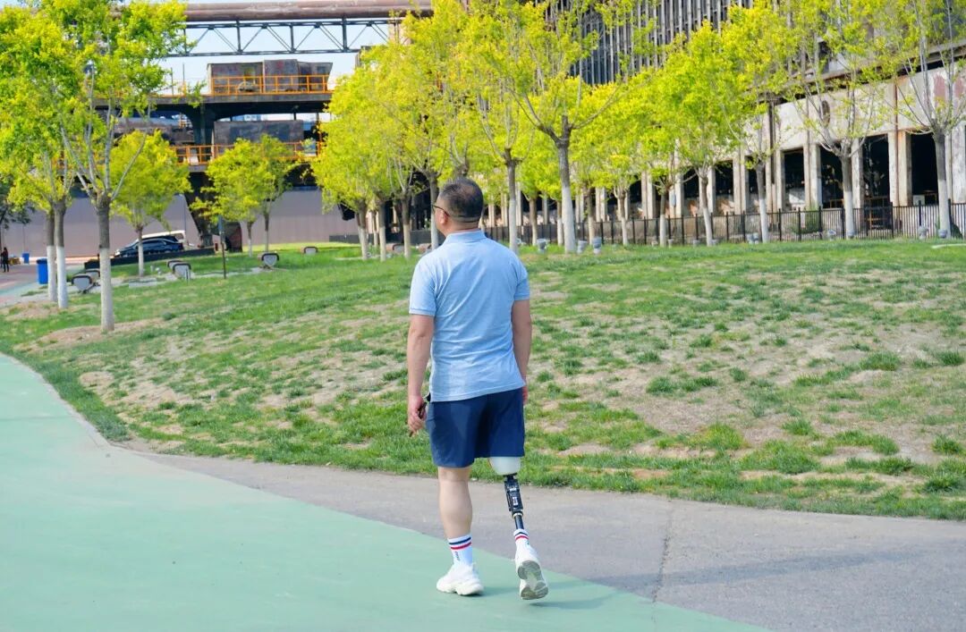 夏天穿假肢，残肢瘙痒红肿怎么办？