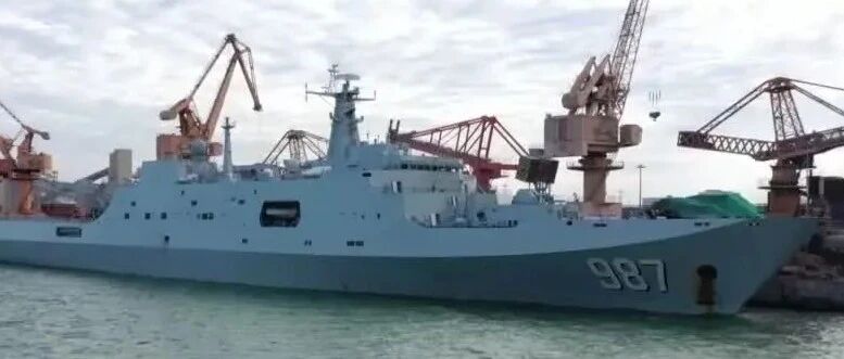 除夕，两艘军舰从广州出发！