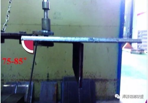 板对接仰位加障碍焊条电弧焊焊接，满满的都是技术的图3