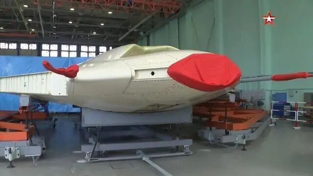 獵人B無人機產線曝光，俄羅斯隱身技術升級，工藝比蘇57將軍更好的圖12