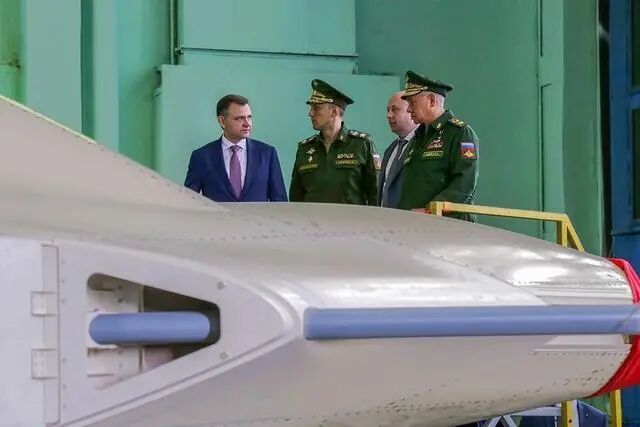 獵人B無人機產線曝光，俄羅斯隱身技術升級，工藝比蘇57將軍更好的圖7
