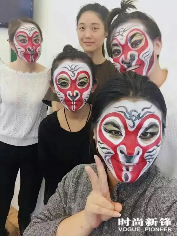 戏曲化妆之脸谱妆容,本课程主讲老师是北京京剧院著名花脸演员李光荫