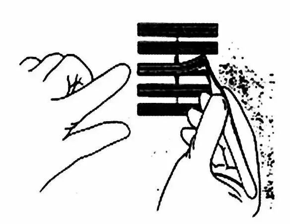 伤口贴敷料为什么护士，你贴的敷贴又卷边了？这里有八种敷贴固定技巧_https://www.jmylbn.com_新闻资讯_第25张