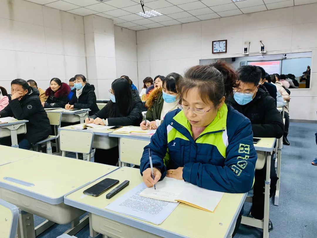 班主任经验交流心得体会_心得班主任体会经验交流发言_心得班主任体会经验交流发言稿