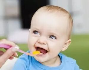 儿童口腔动作的发展