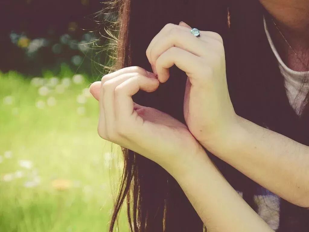 欺骗全世界：钻石的存在证明了这个世界是何等荒谬