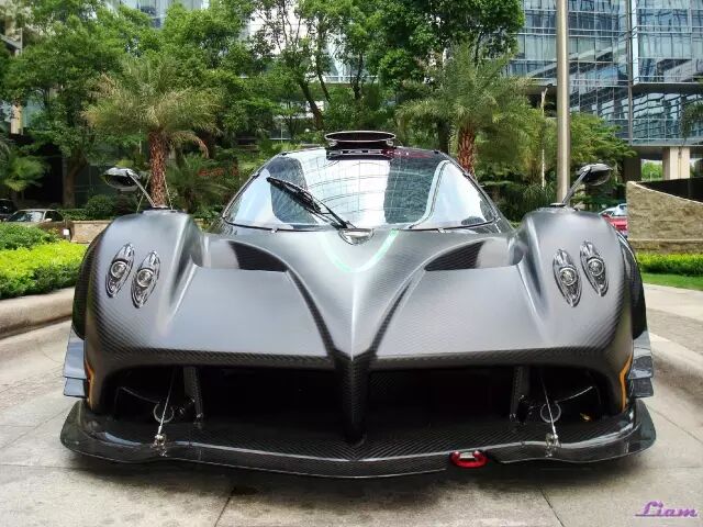 全球唯一上牌的帕加尼zonda r神车惊现广东河源,价值4000万人民币!