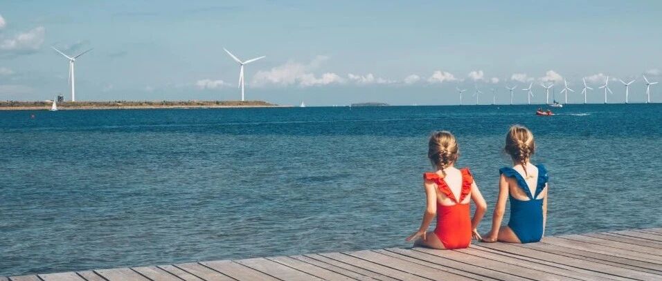 下班后，我们一起去看海吧！