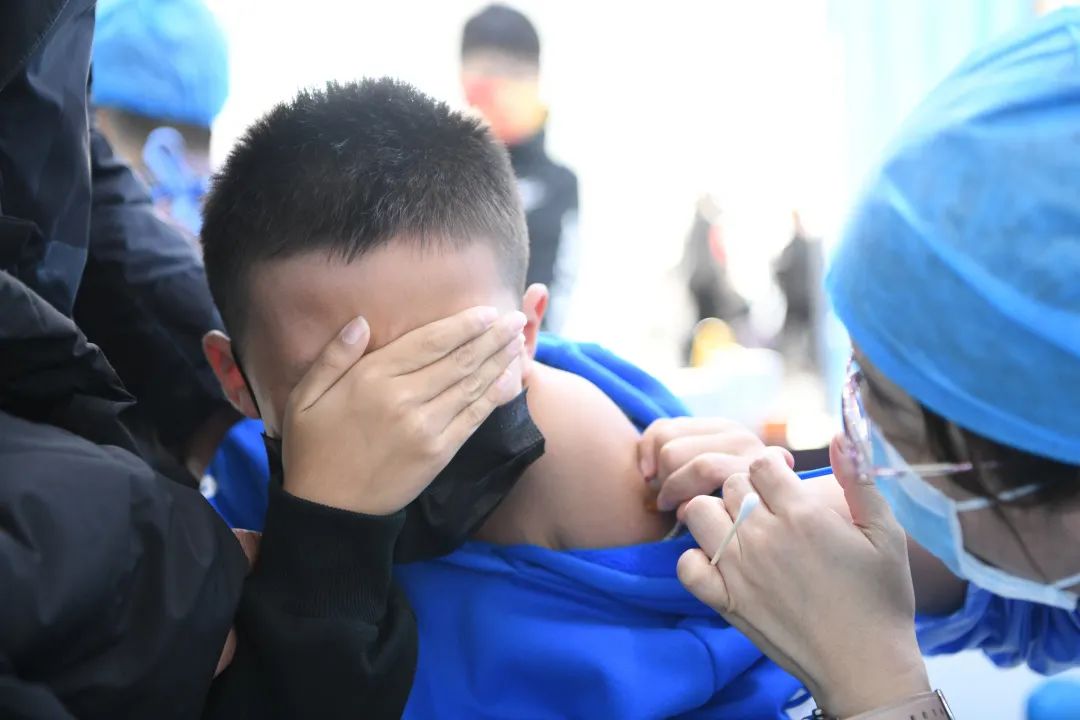 以"苗"护"苗",小朋友"花式"打疫苗_新冠病毒疫苗接种进行时_运城视听