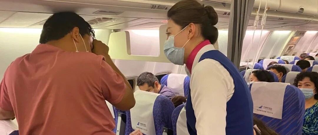 航班准备起飞，一男子却要飞机返回，结果……