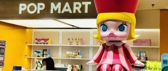 近千亿港元市值蒸发 ，“盲盒第一股”破发