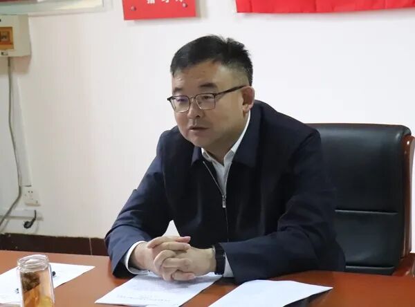 1王军校长主持.JPG