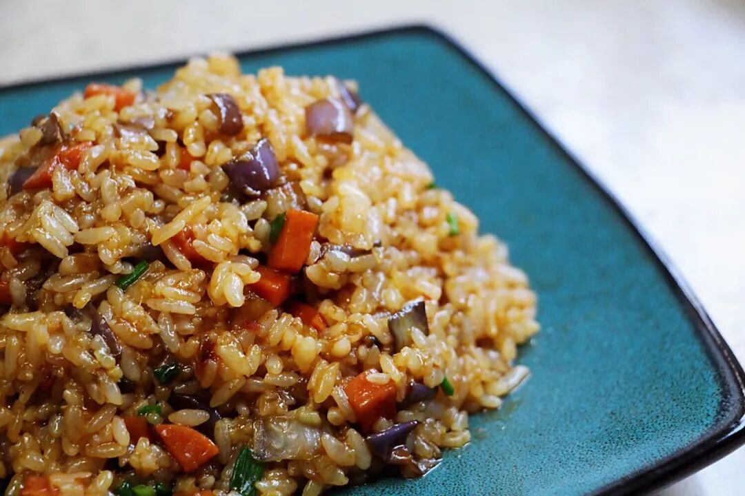 



米饭和它一起炒，香到肚子咕咕叫
