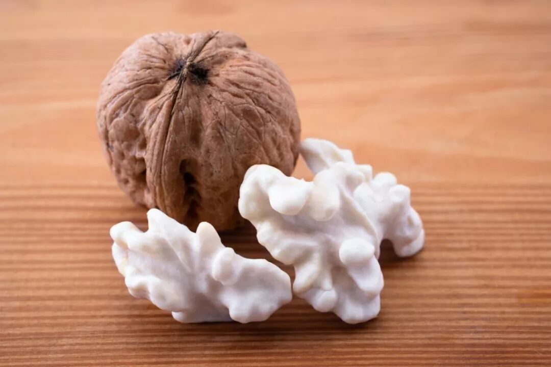 



鲜货 | 这鲜核桃口感似奶油，鲜香饱满、水嫩清甜！
