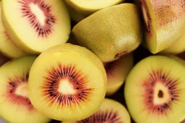 



特卖| 鲜嫩甜软又多汁，红心猕猴桃正当时！
