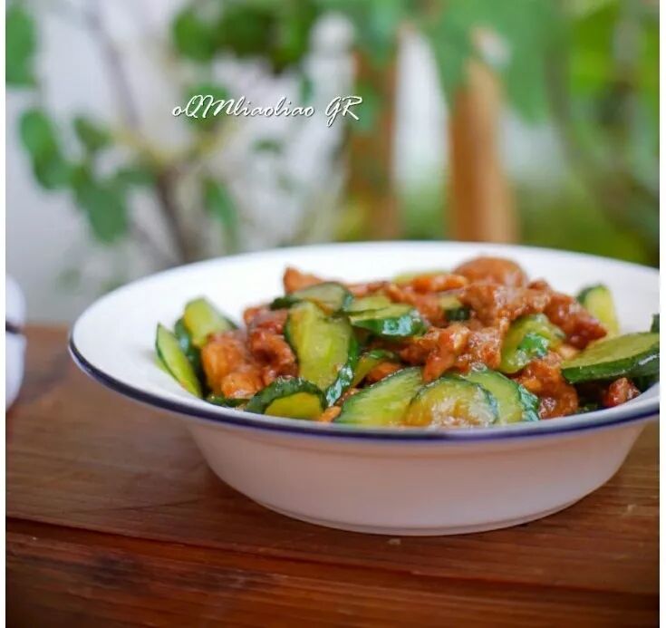 



黄瓜加它一起炒，谁吃都得说句妙！
