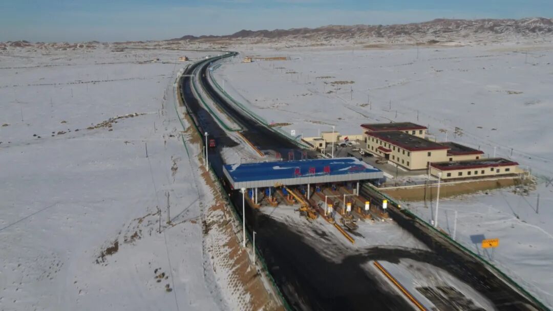 创造新业绩喜看新变化g575老爷庙口岸至巴里坤段公路具备通车条件