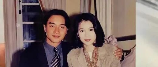 袁咏仪晒图怀念张国荣,已连续坚持多年