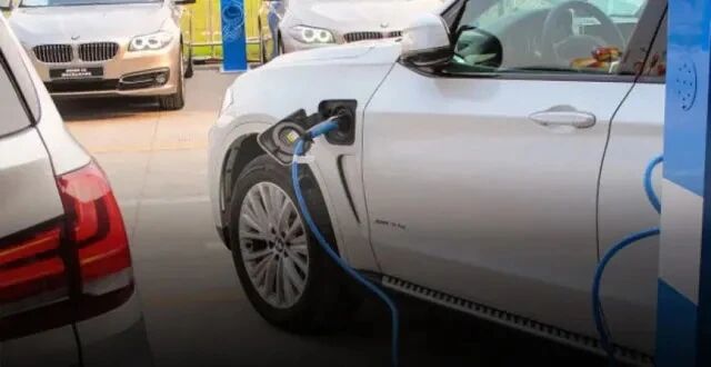 电动车车主跨四省过年：从武汉到海南，充6次电多花8.5小时