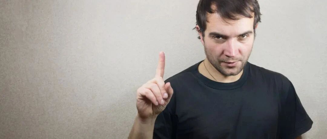 某跨境公司控诉：女主播与内部员工联合跑路！