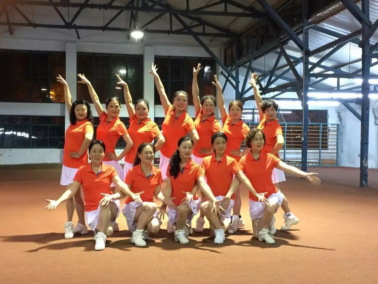 2016全国广场舞大赛总决赛开赛在即|快投票给你喜欢的舞队加油助威吧!