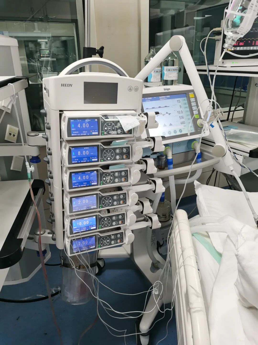 2月囿于厨房昼夜与爱