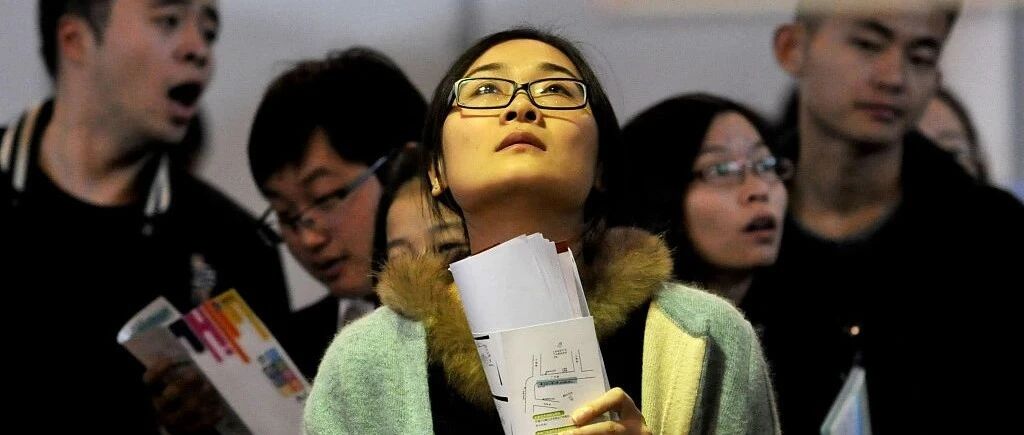 拼进互联网大厂的二本生：我把一手烂牌，当成王炸来打