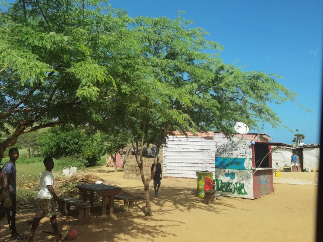 驻地之外,安哥拉的生活并不复杂文科生的「限时」希望西西 23岁 刚果