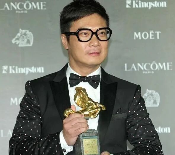 61岁前香港武打影星患病暴瘦