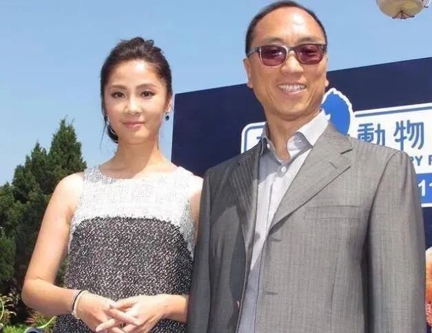 50岁前港姐冠军穿古装扮相极惊艳