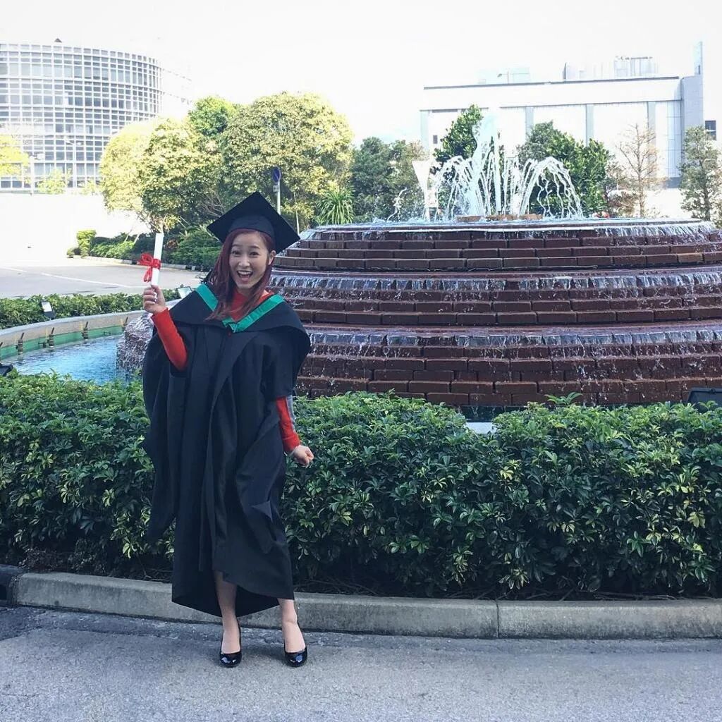 恭喜34岁著名童星结束11年爱情长跑星级姊妹团陪出嫁