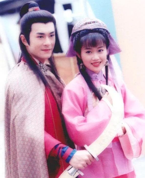 女主角,饰演刁蛮任性却内心善良的「杨千千」,其后又主演了《风之刀》