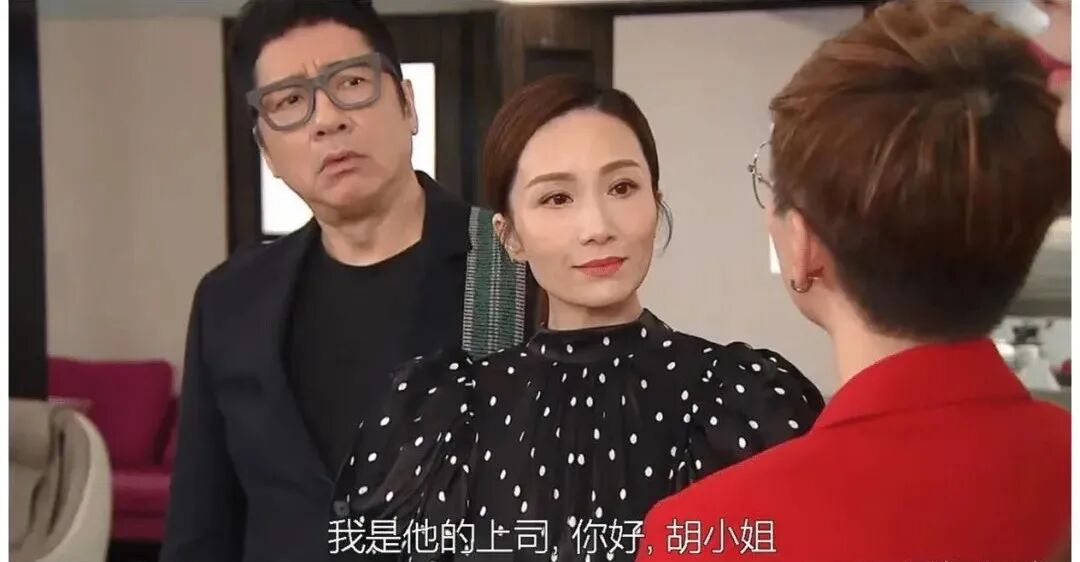 52岁「豹嫂」代夫尽孝送花畀奶奶被赞