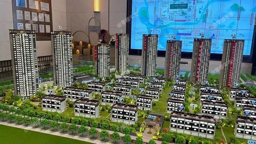 白云绿城江府海棠住宅建面88~98㎡，叠墅建面135~166㎡！