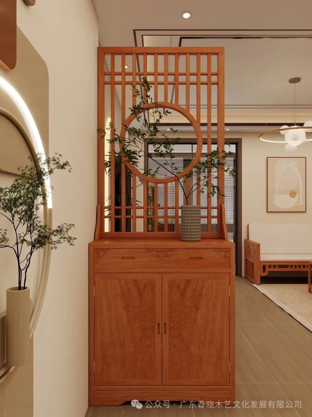 圆与栅之间：木与白的平静秩序(图1)