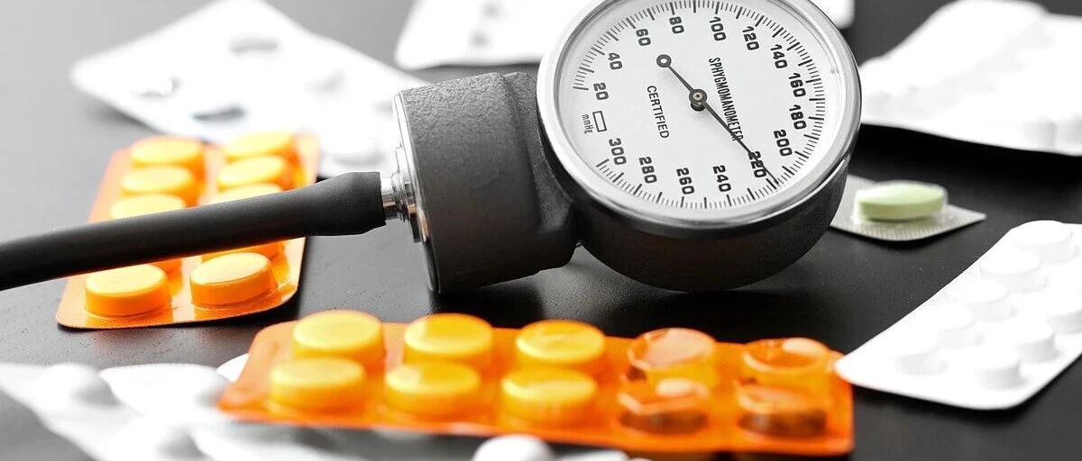 延缓肾衰竭，必须解决高血压这个“帮凶”！记住2点降压更护肾