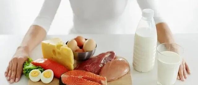 尿蛋白高不忌口多可怕？2项饮食“秘诀”，看完才知道多重要